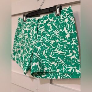 J Crew Cotton Green/White Sorts, size 4